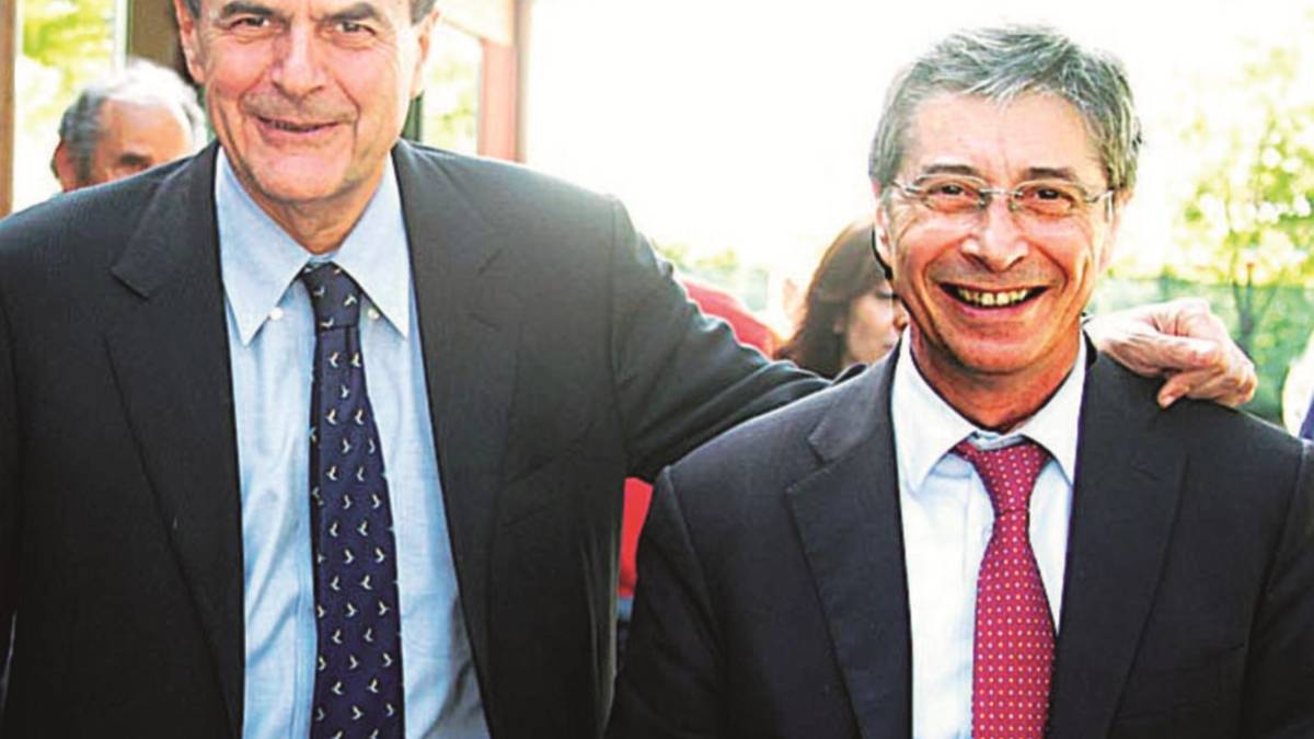 Bersani e Pisapia a Ravenna per l'investitura di Vasco Errani