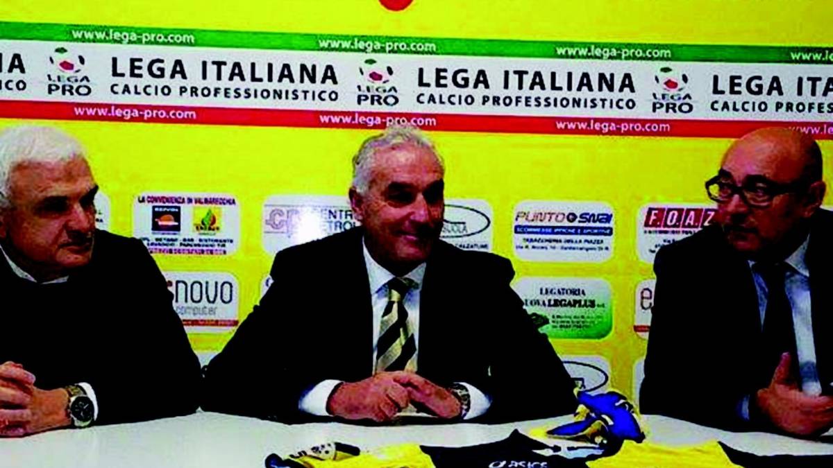 Il Santarcangelo e Cuttone si separano