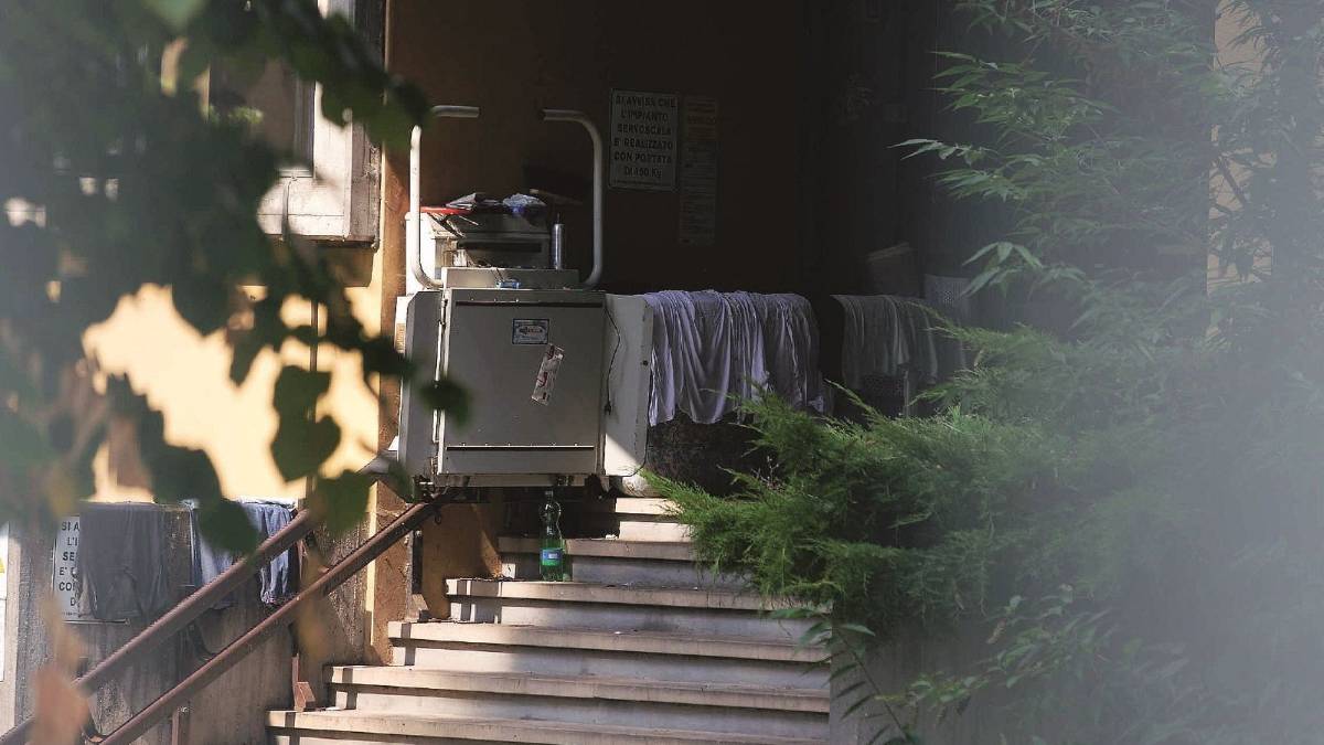 L'ex tribunale ora è rifugio per i senza tetto