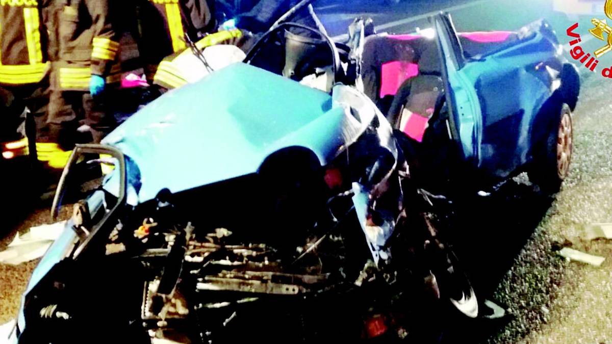Va al funerale della sorella e muore in auto assieme al figlio