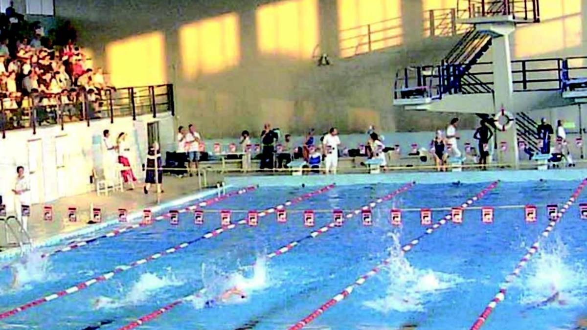Via libera alla riqualificazione della piscina