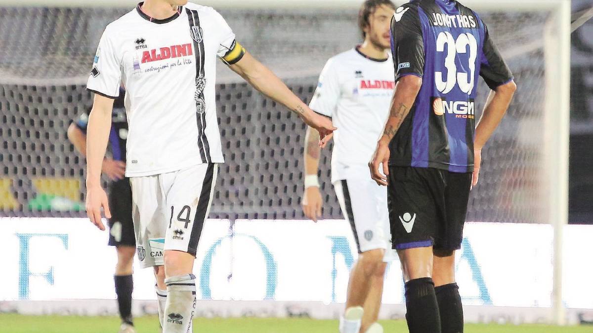 Cesena, con il Modena senza De Feudis e Volta