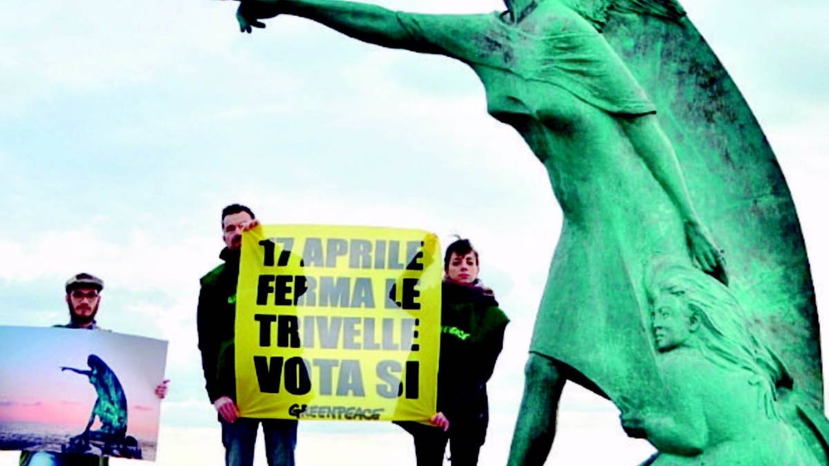 No alle trivelle, blitz dei volontari di Greenpeace alla palata