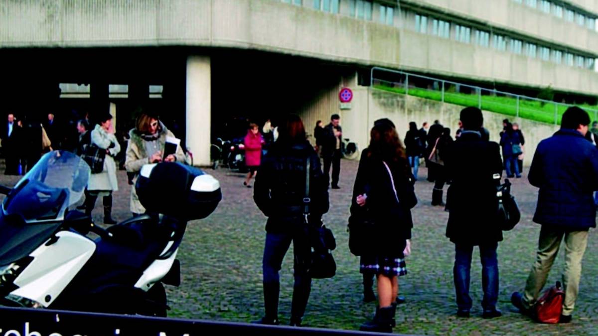 Truffa da 388mila euro al Monsignore