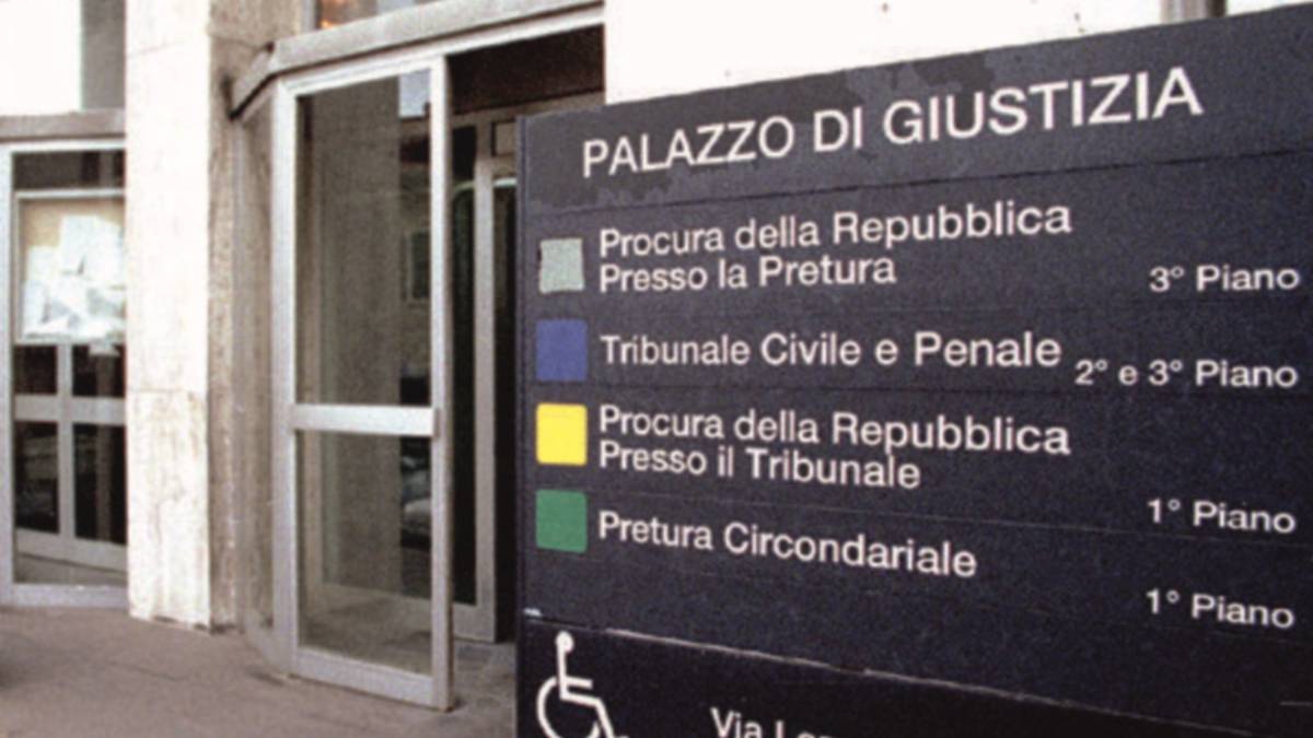 Violenza sessuale, padre condannato