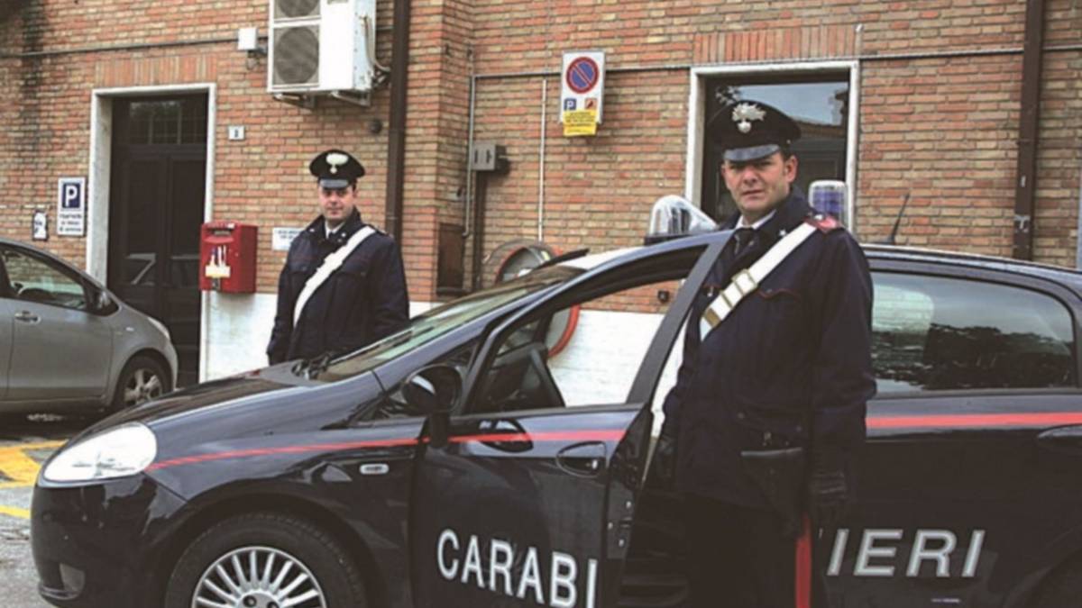 Sedicenne alle slot machine, stangata all'esercente