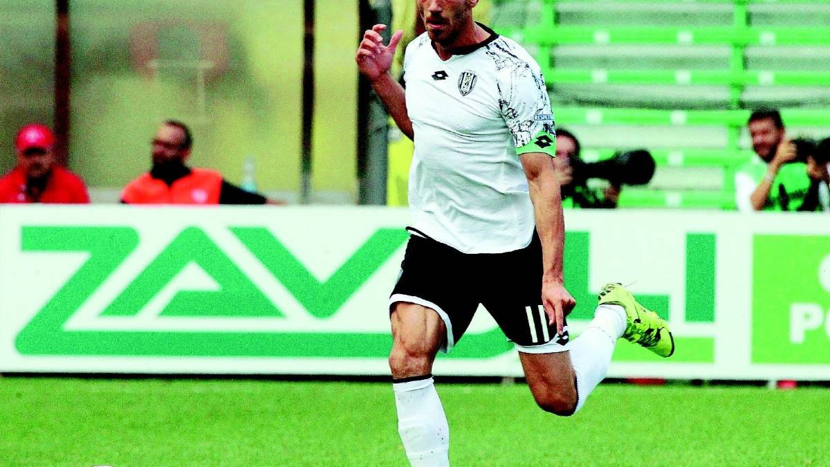 Ragusa centra il gol dell'ex e il Cesena torna alla vittoria