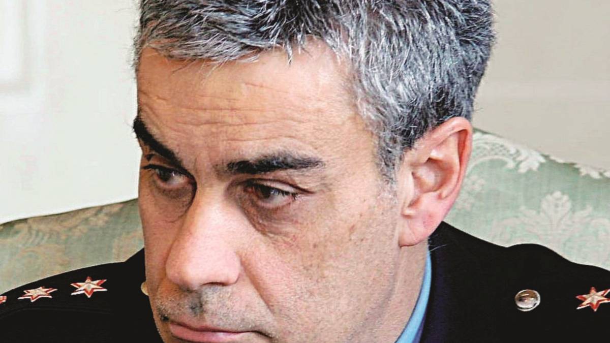 Tutti in fila per comandare la polizia municipale
