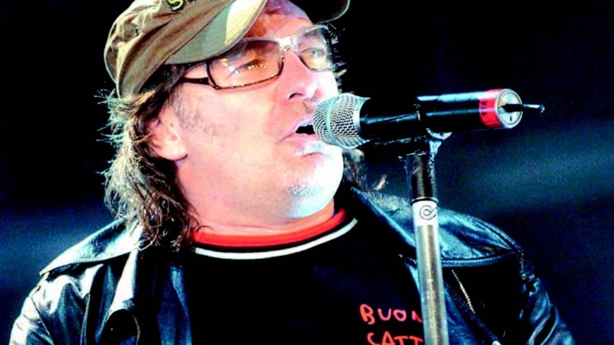 La Guardia di Finanza forlivese nello studio di Vasco Rossi