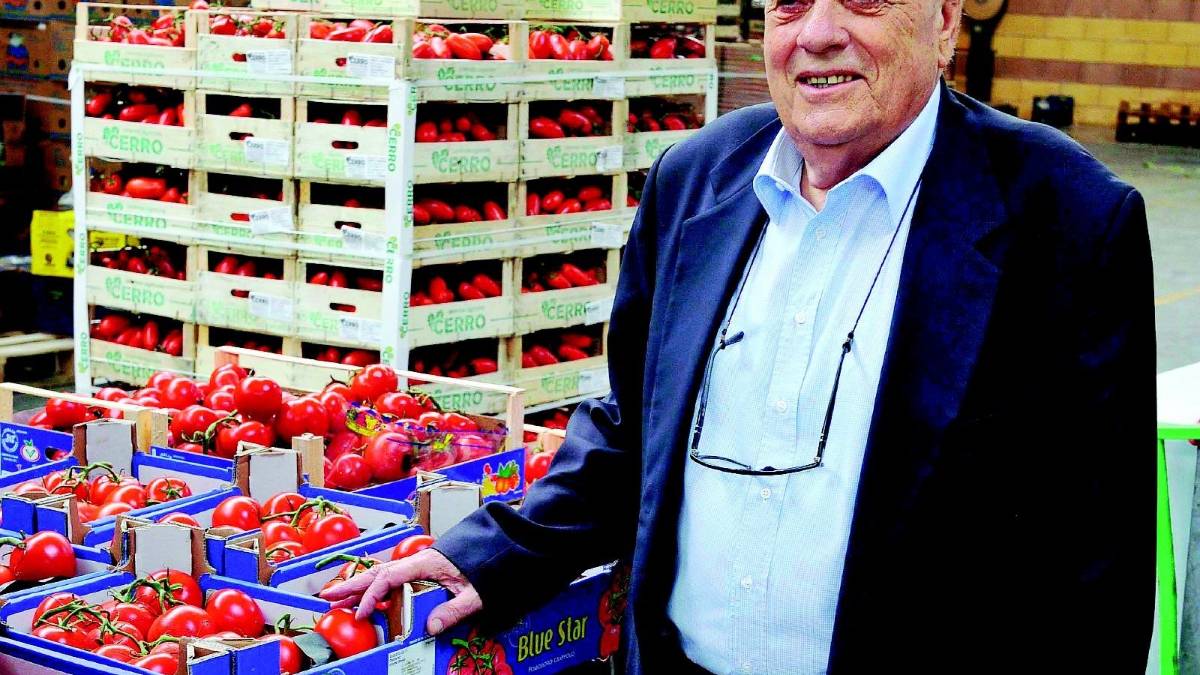 Frutta venduta on line al mercato ortofrutticolo