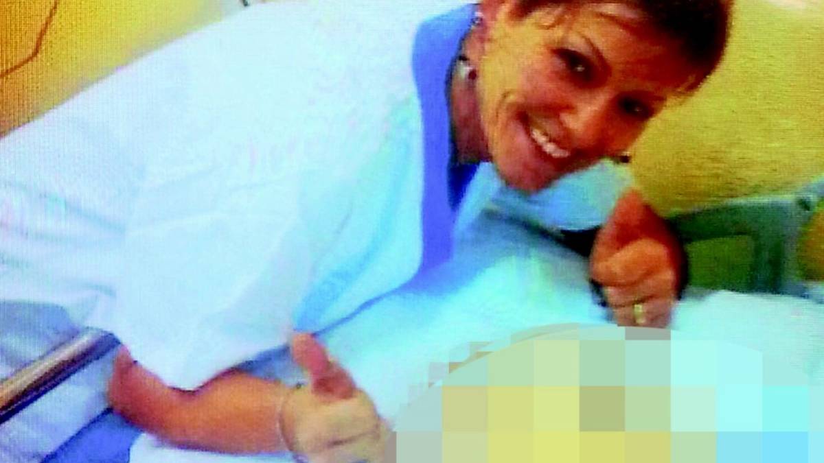 Licenziata per le foto choc, l'infermiera rivuole il posto