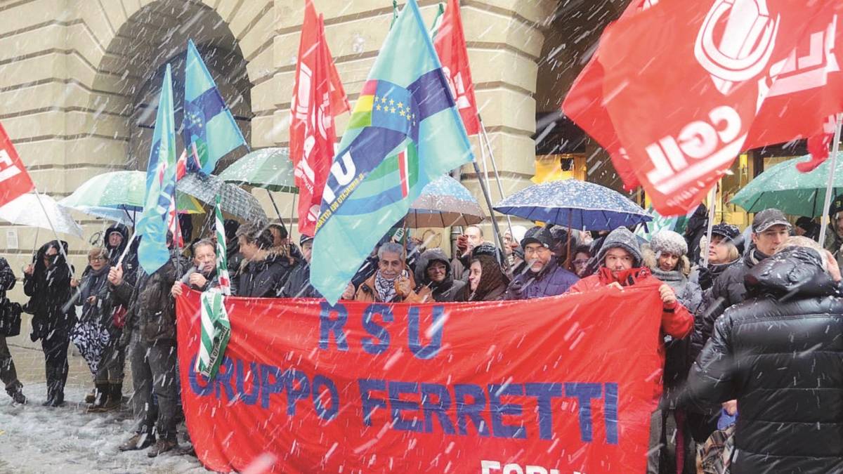 Ferretti, i sindacati rilanciano per salvare Forlì