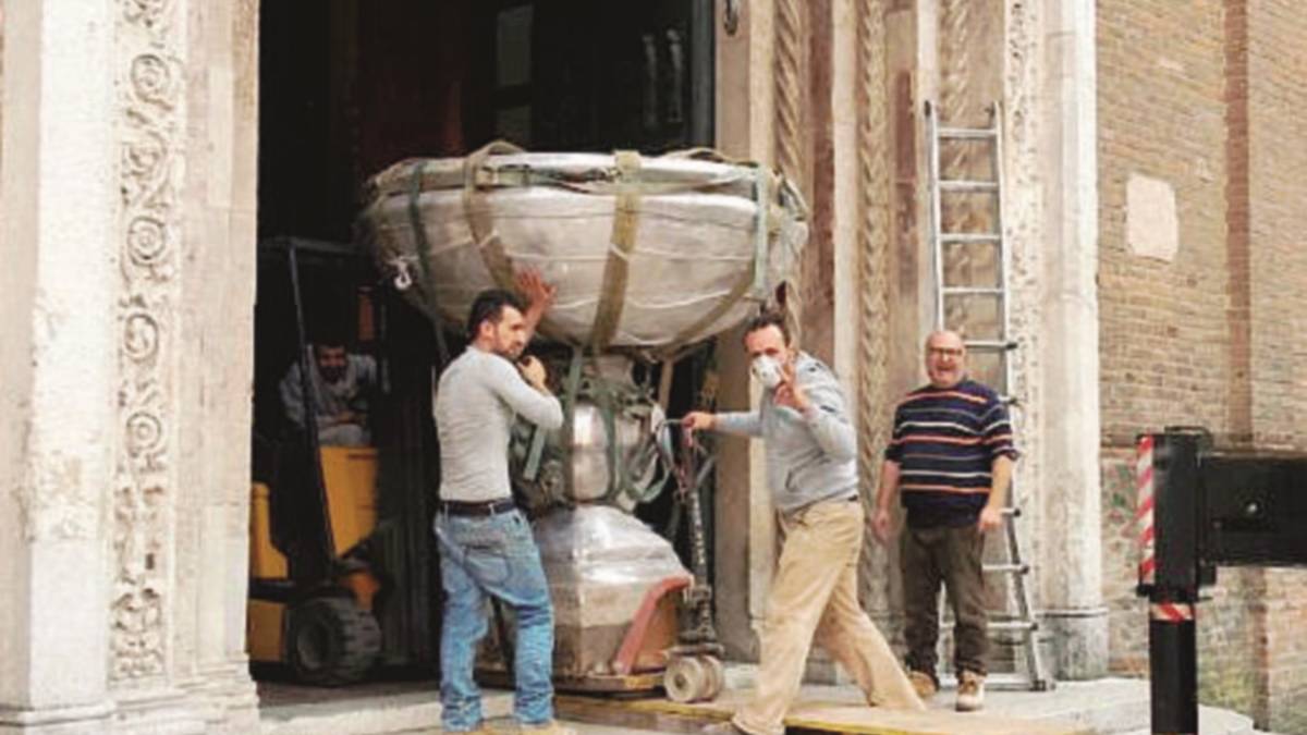 Fonte battesimale: ritorno al Duomo