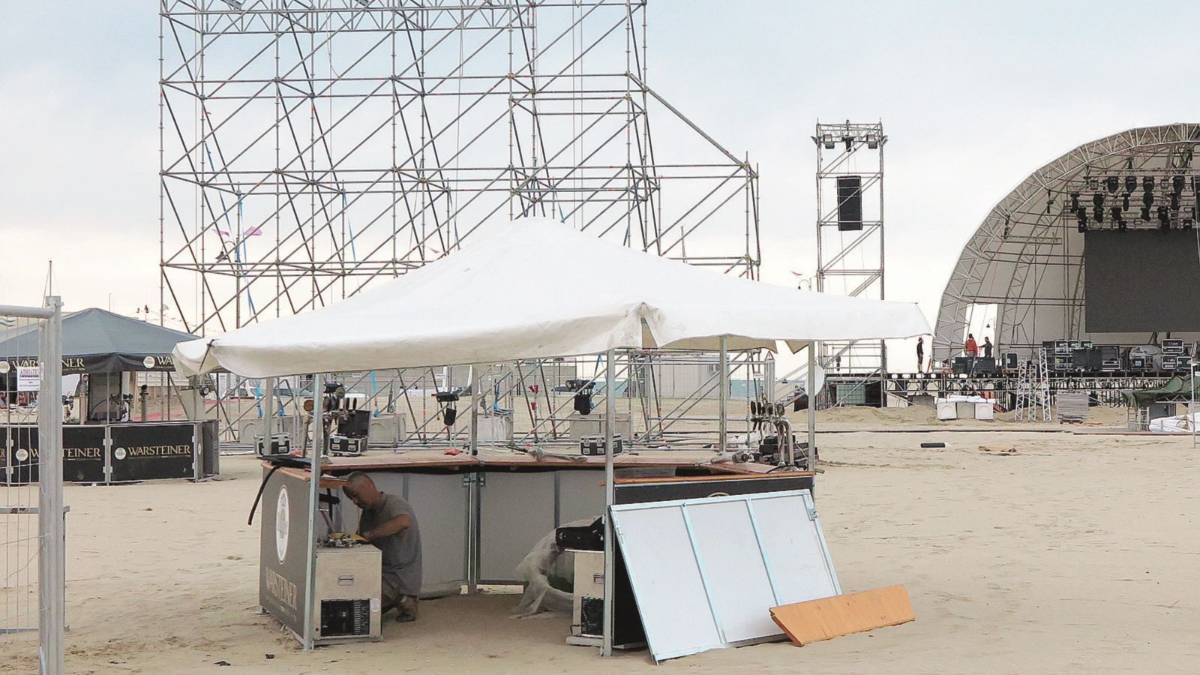 Nella notte di Vasco Curreri canta l'Albachiara di Rimini