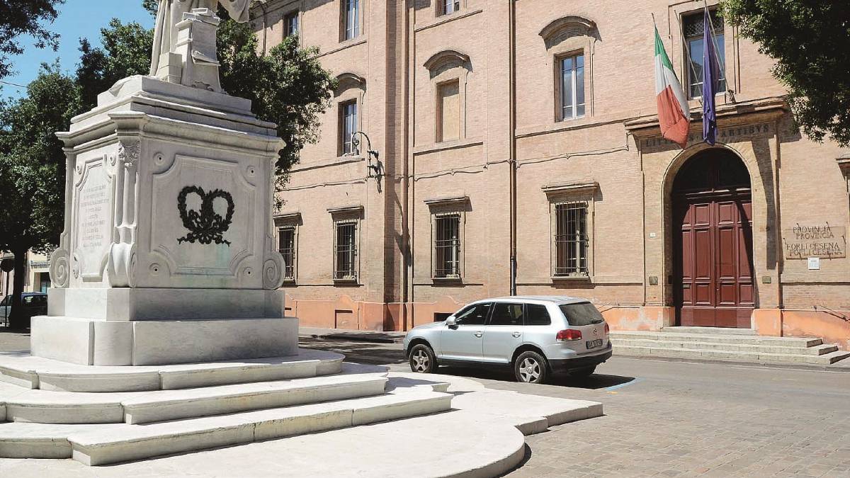La Provincia senza risorse. Sindacati sul piede di guerra