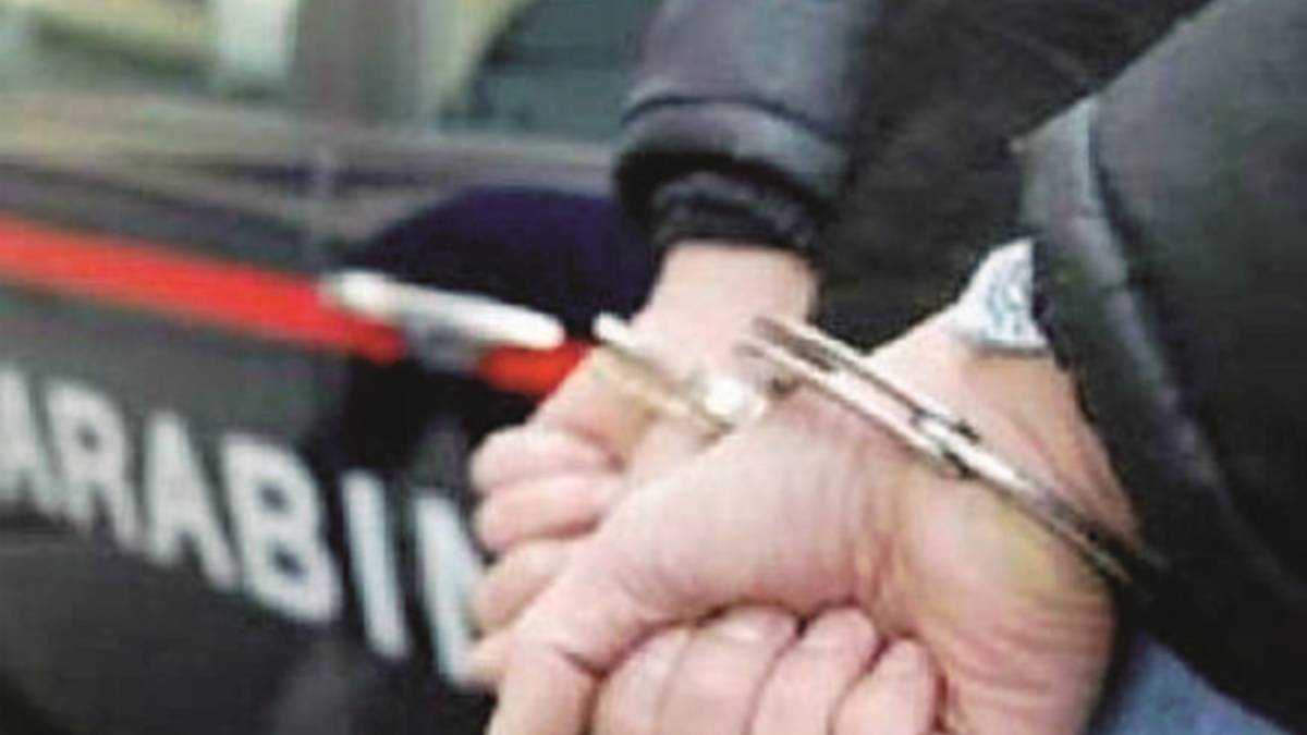 Spacciatori arrestati dai carabinieri nella zona della stazione