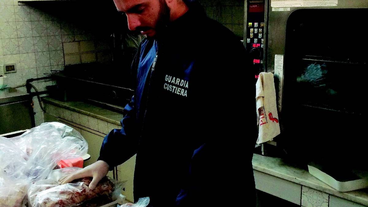 Grossista di pesce frodava i suoi clienti