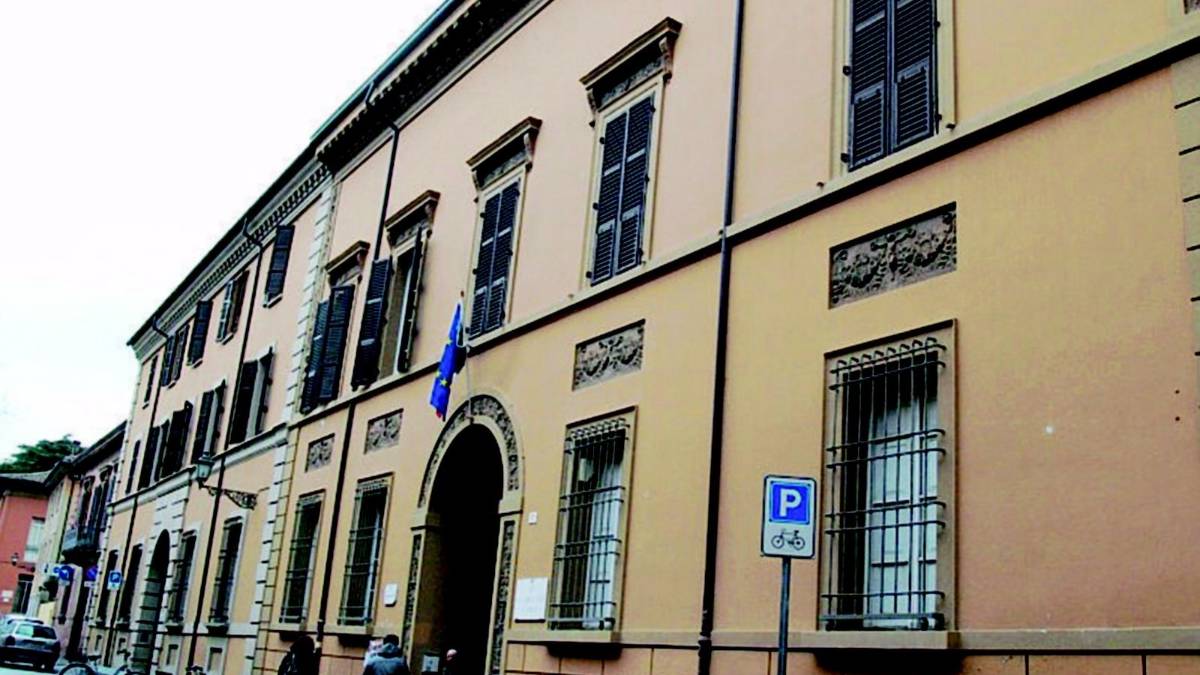 Troppo freddo e gli studenti se ne vanno