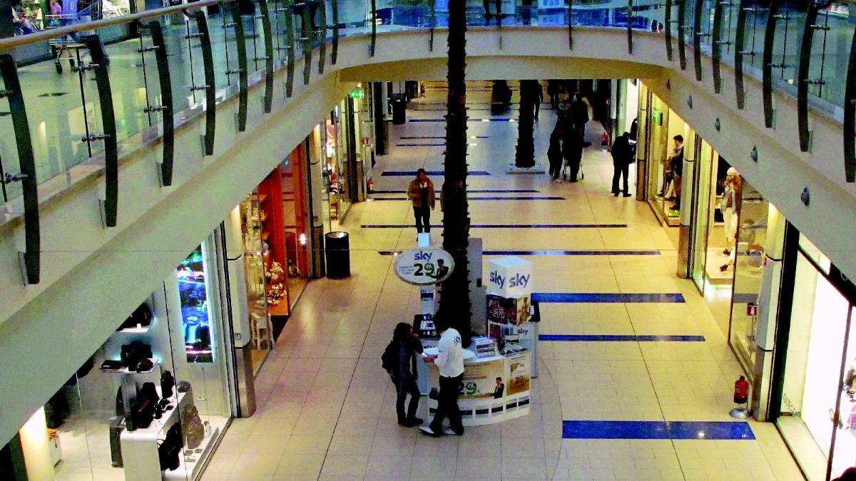 Folle d'amore minaccia di far saltare Le Befane