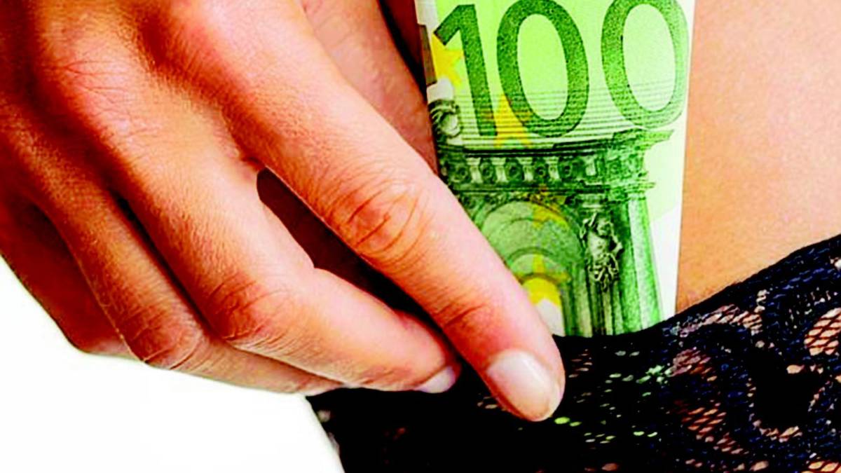 Prostituta costretta a pagare le tasse: ricorso in commissione tributaria