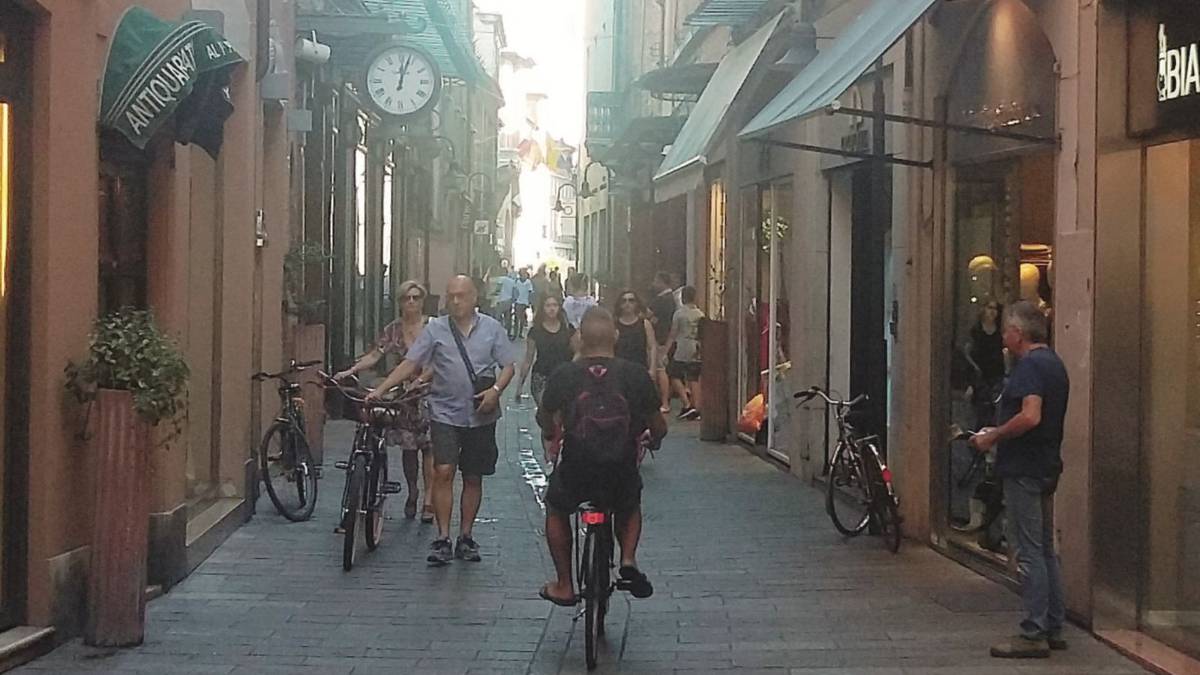 Ciclisti indisciplinati: quest'anno multati già in 81