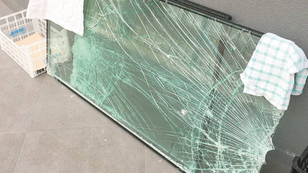 Vandali all'attacco di Scientifico e Linguistico