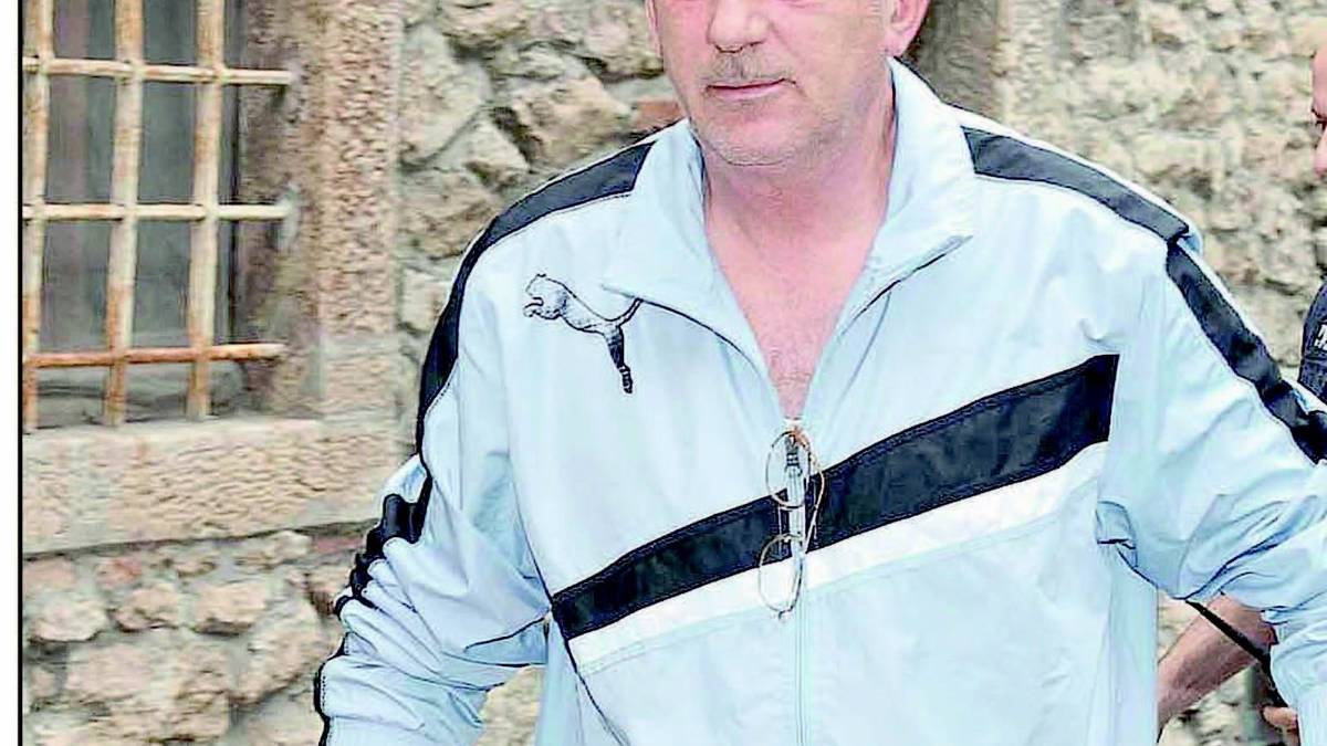 Ricercato come un latitante, carabinieri in hotel