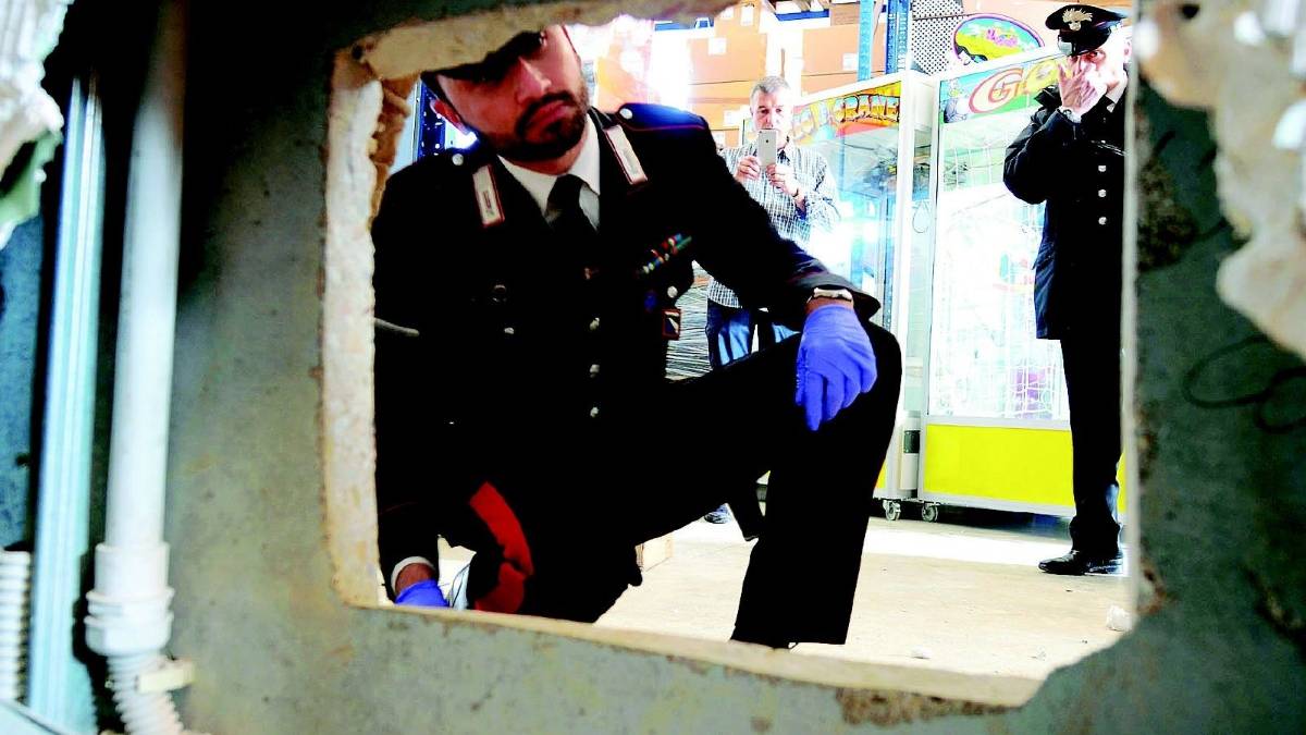 Colpo grosso alla Estados Cafè