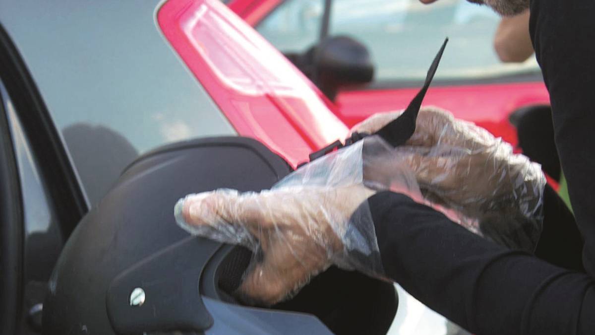 Rapina, spari e terrore in piazza Kennedy