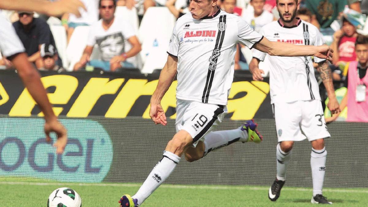 Cesena-Crotone affidata a Ghersini