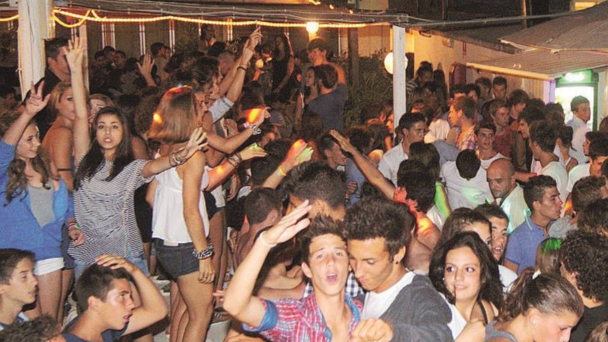 Movida sì ma con il silenziatore