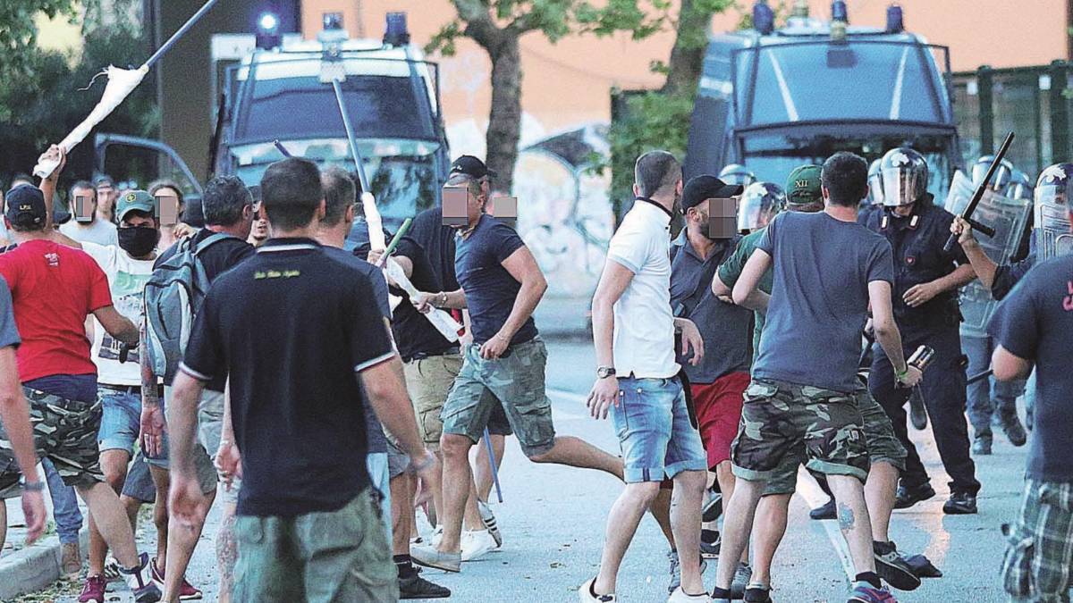 Scontri al Neri, puniti i tifosi del Rimini niente biglietti per l'esordio a Scandicci