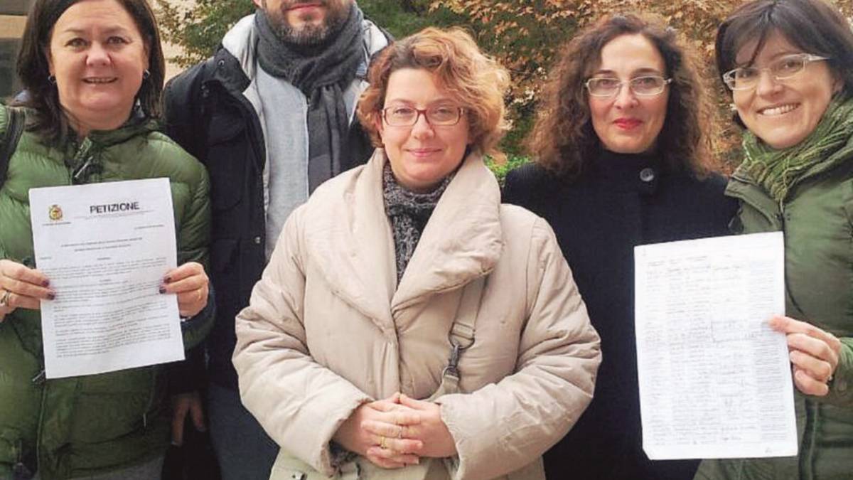 Raccolte 819 firme in una settimana