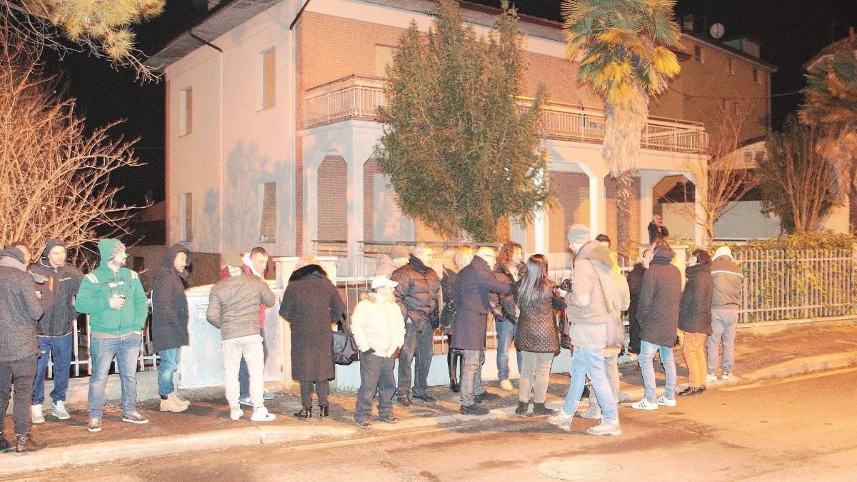 Vandali staccano il riscaldamento ai senzatetto