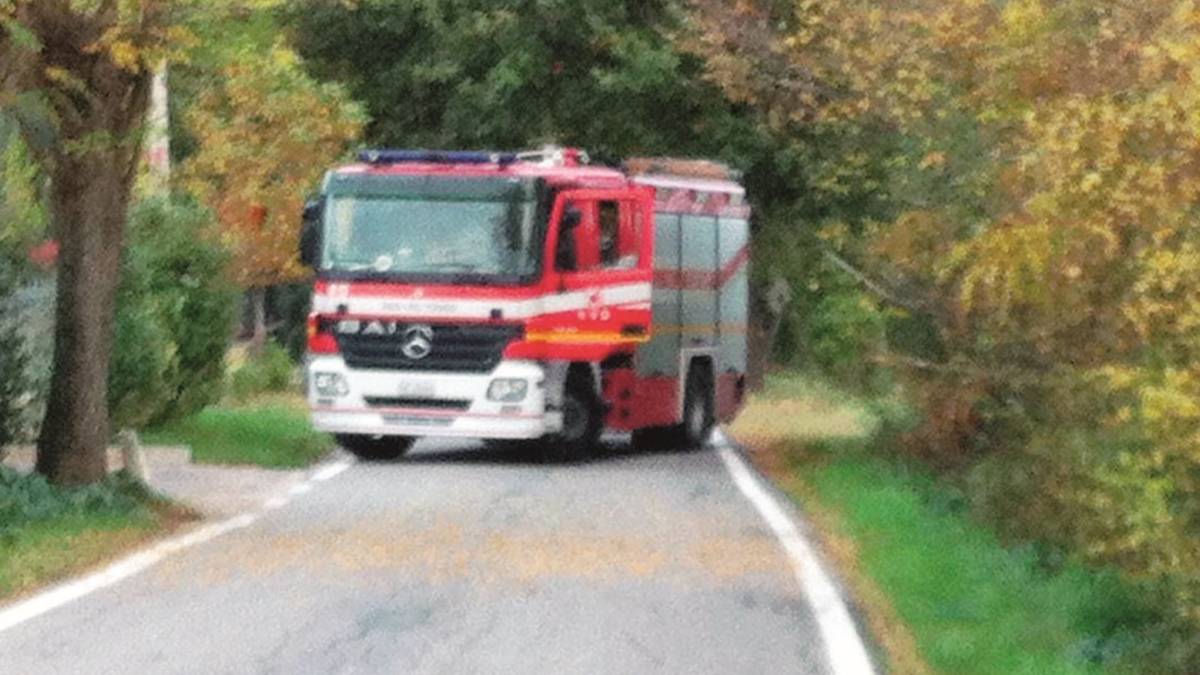 Scoppiano diverse bombe, paura in collina