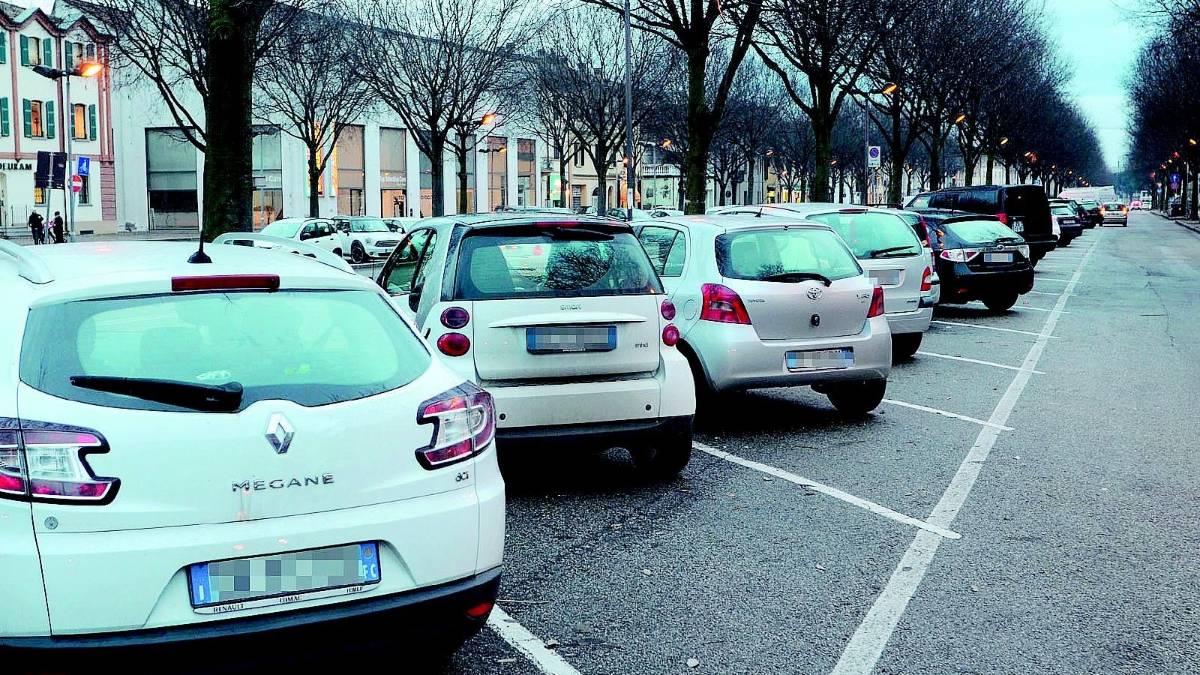 Sosta, entro il mese 423 posti a pagamento
