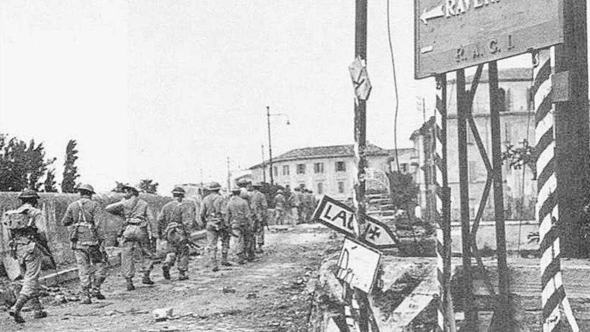 Sotto il Ponte di Tiberio la storia scorre ancora