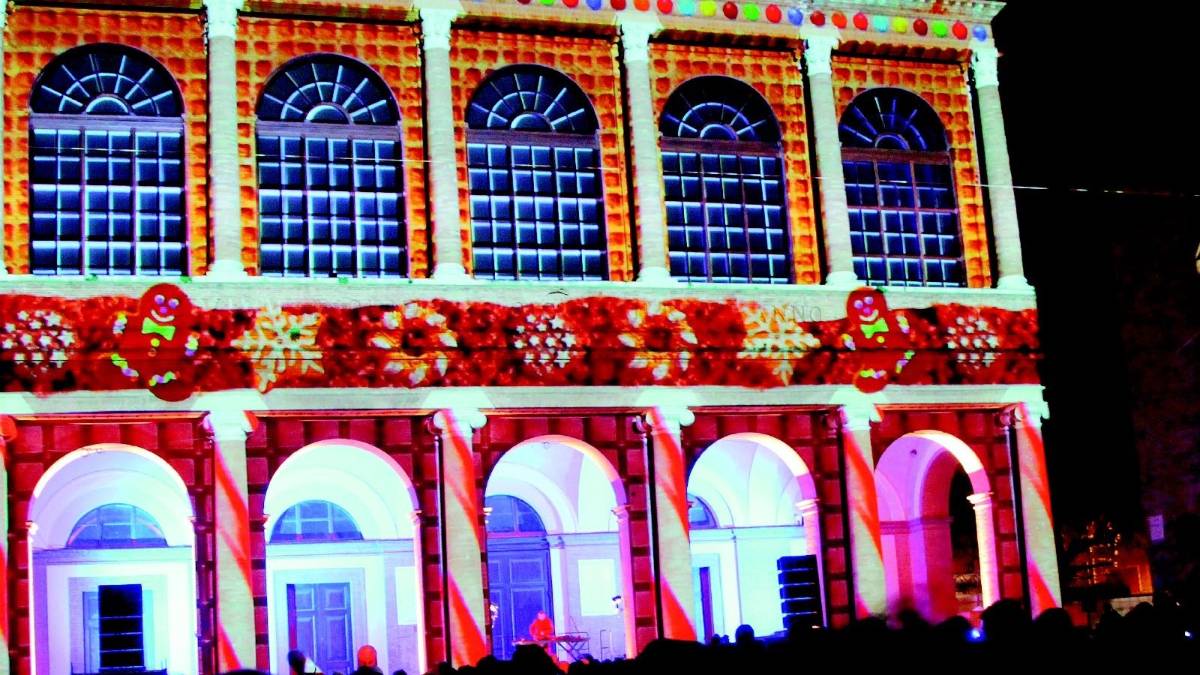 Il freddo polare non frena le presenze in centro e al grande concerto di Fabi, Gazzè e Silvestri