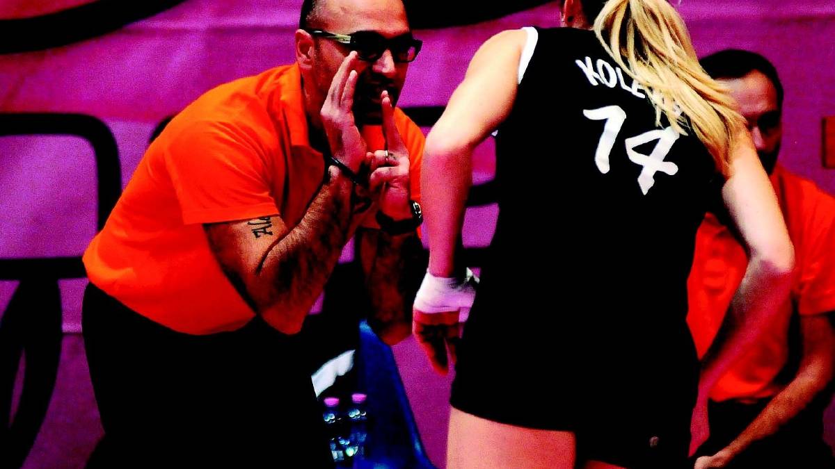 Il Volley 2002 si separa dal tecnico Biagio Marone
