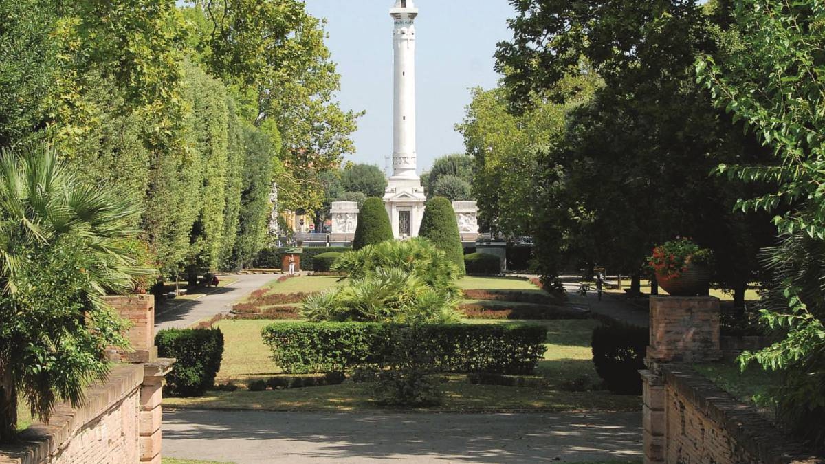 Trovato con la droga al parco: arrestato