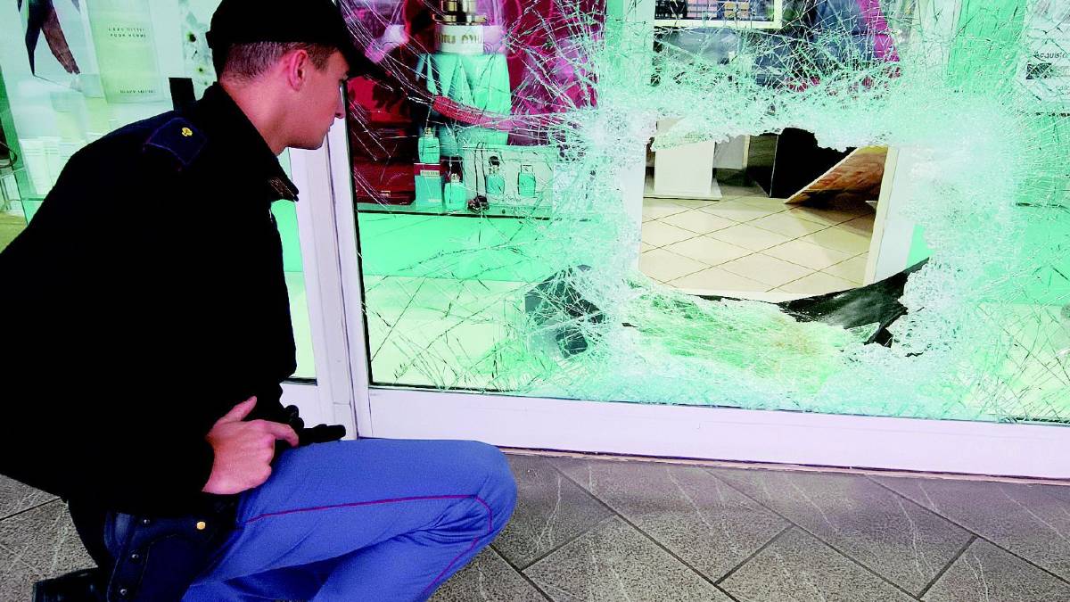 Spaccate, tre colpi in poche ore