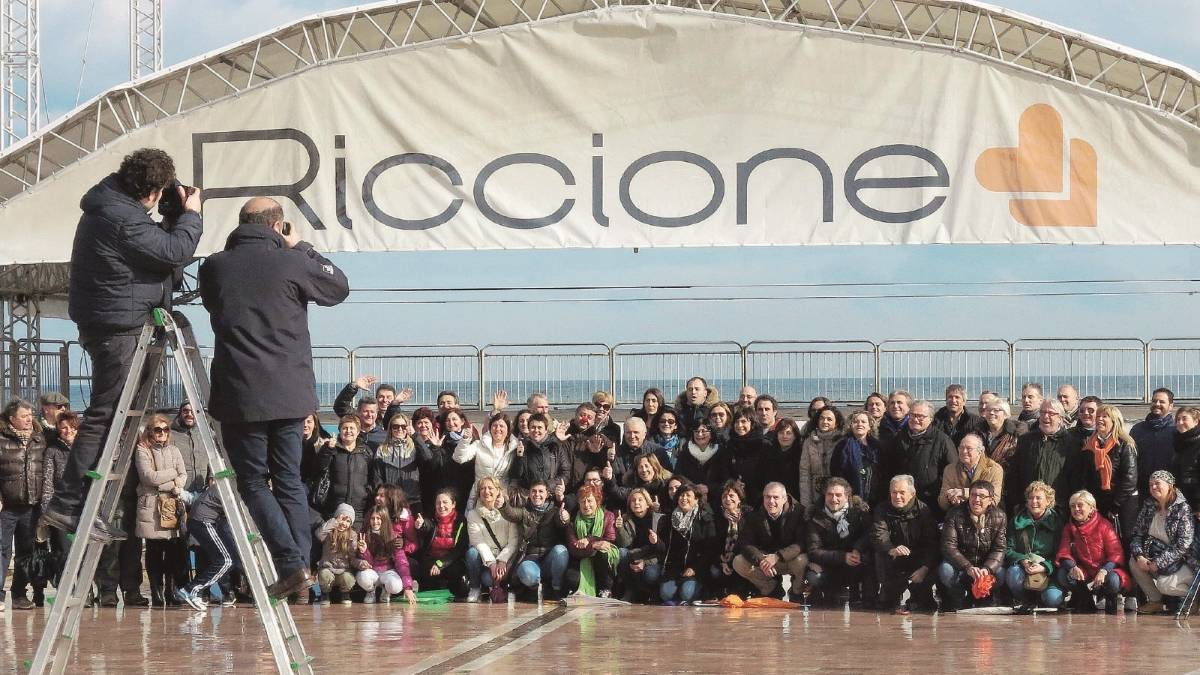 Sei di Riccione se ti ricordi... primo meeting con foto di gruppo