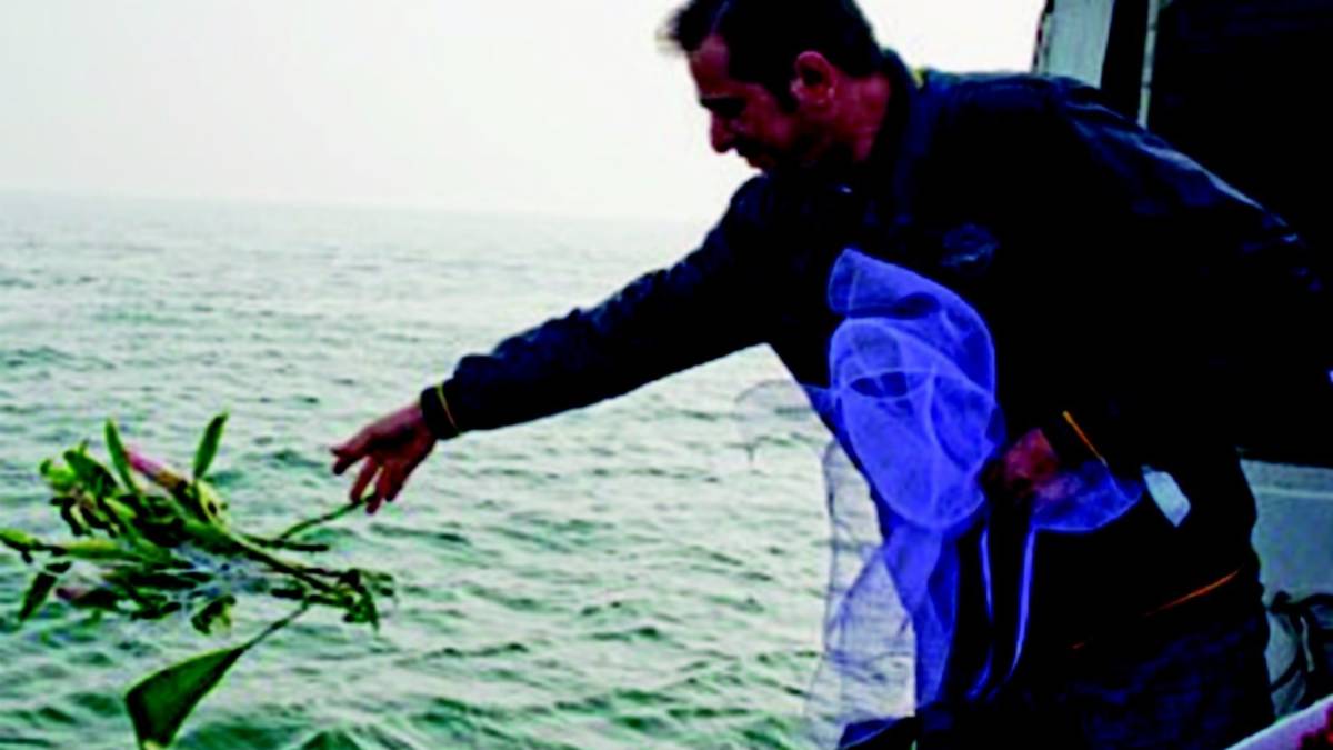 Funerali sull'acqua per i quattro dispersi
