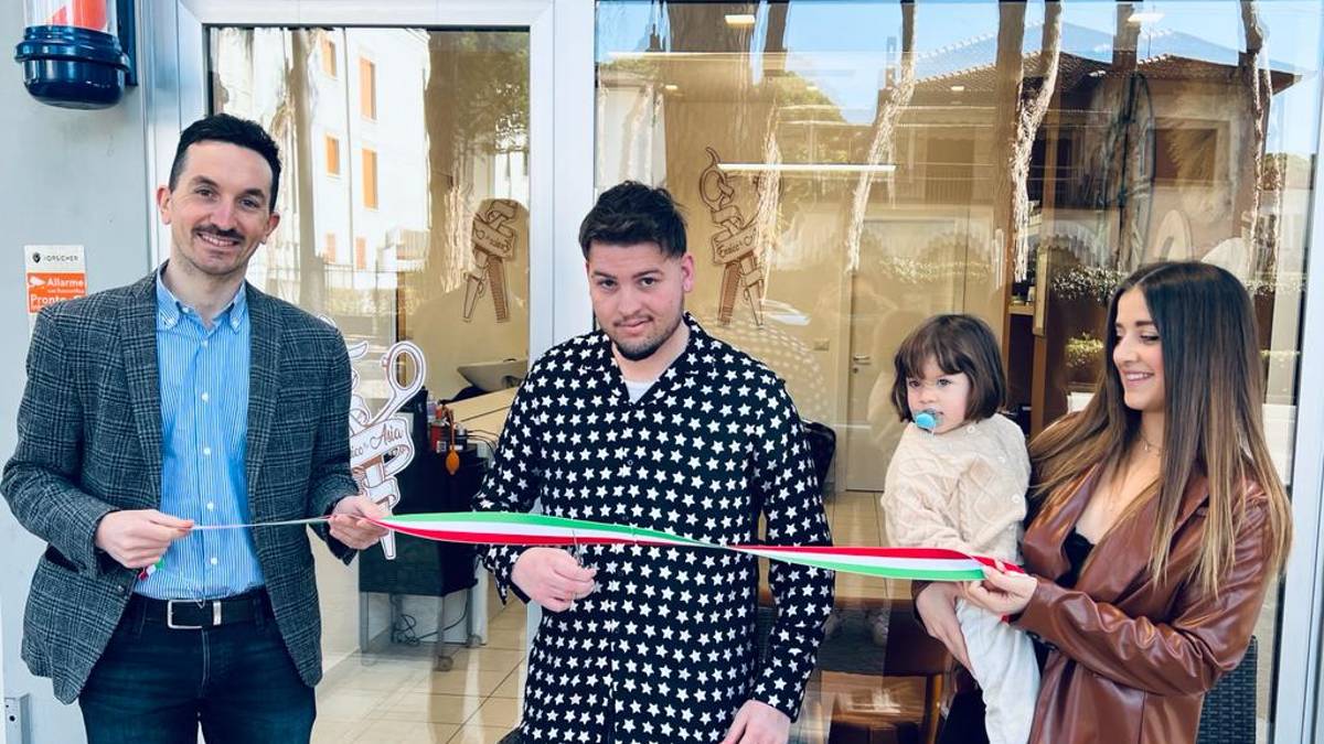 Enrico e Asia, due giovani parrucchieri si mettono in gioco a Cesenatico