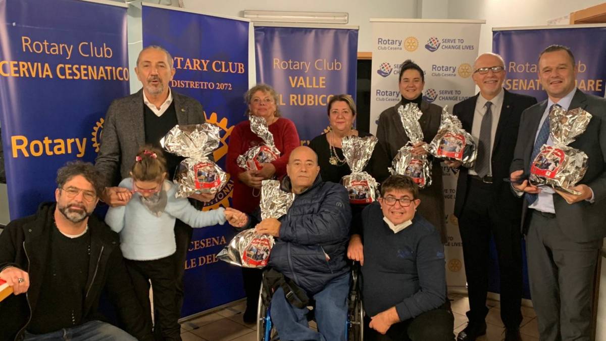 Cesenatico, panettoni benefici: Rotary e Ccils a sostegno delle cure della piccola Anita