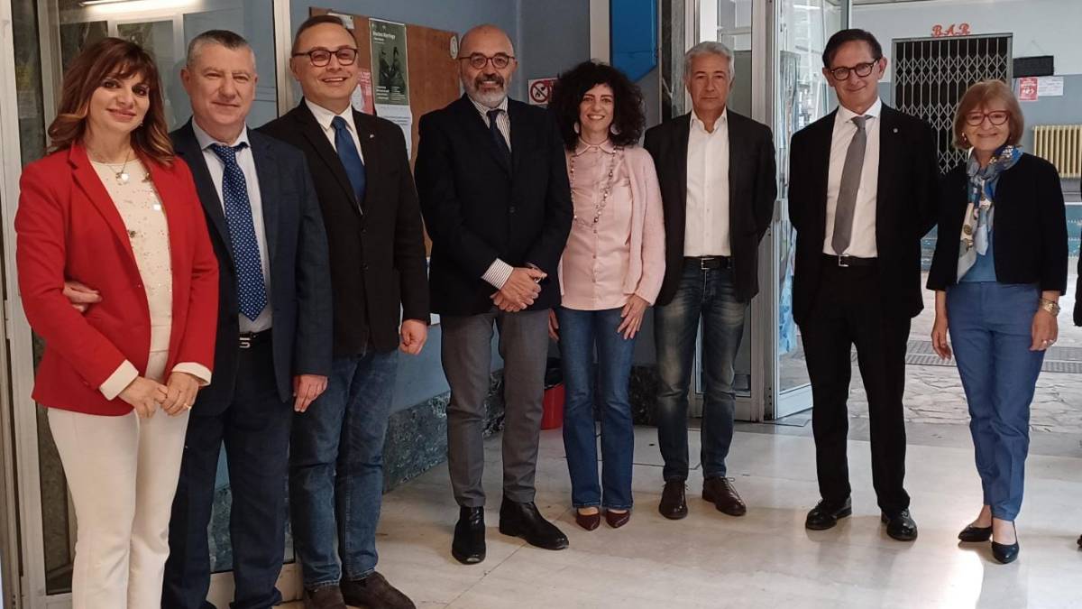 Ravenna, dal Rotary Galla Placidia 152 libri per le scuole superiori