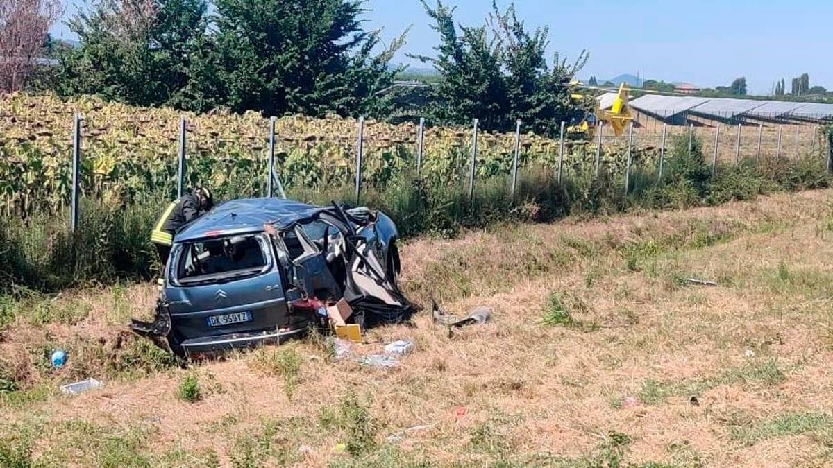 Auto fuori strada nel tratto di Cesena dell’autostrada A14: ferita una famiglia con due bambini