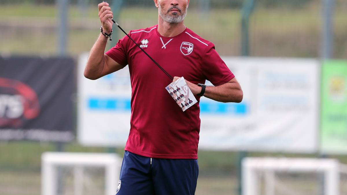 Calcio Serie C, Coppitelli esonerato: l'Imolese ad Atzori