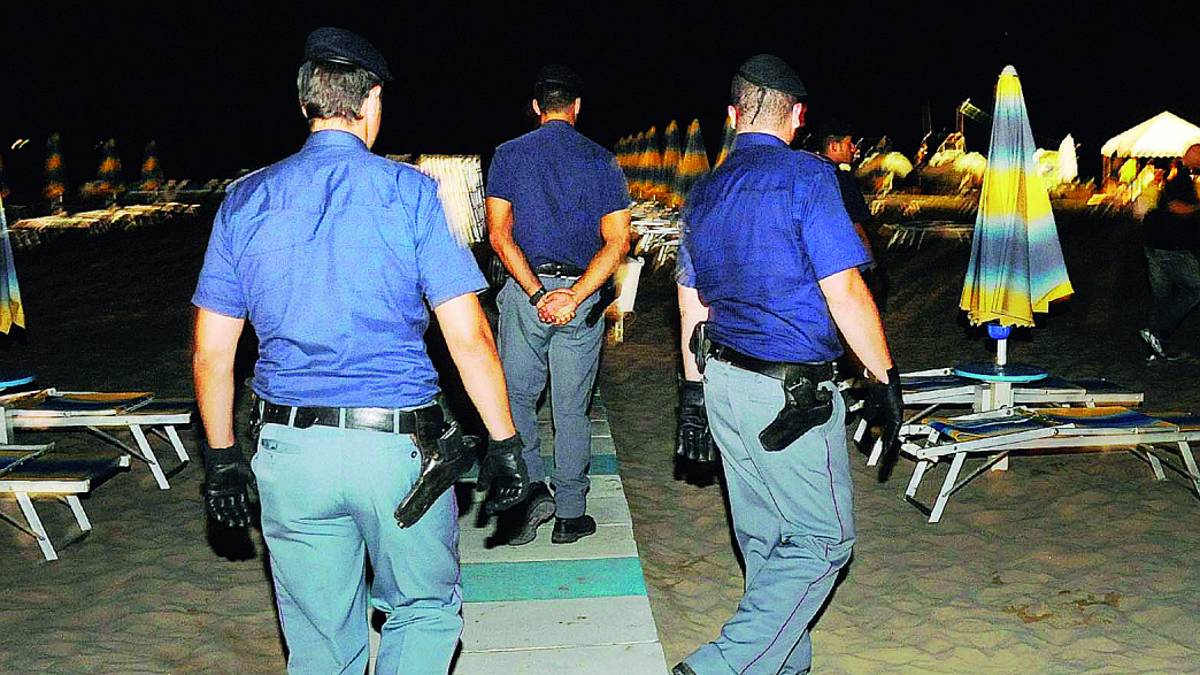 Studente 17enne picchia fidanzatina e la manda all’ospedale