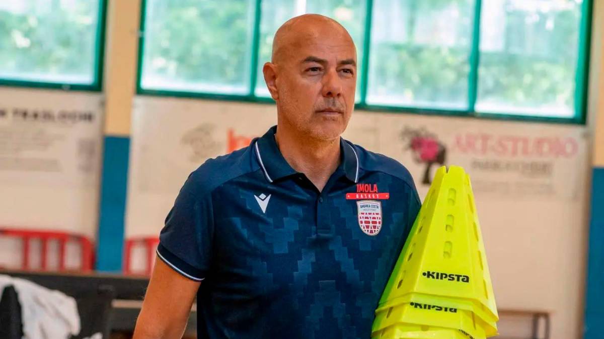 Aki Zarifi in allenamento: l’Andrea Costa gli ha affidato il doppio ruolo di assistente allenatore e team manager (foto Mauro Monti Mmph)